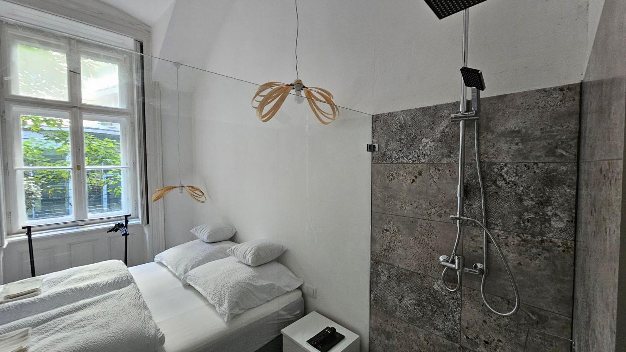 Appartement Endor - 4 Bedrooms, 5 Bathrooms, 1 Livingroom With Kitchen